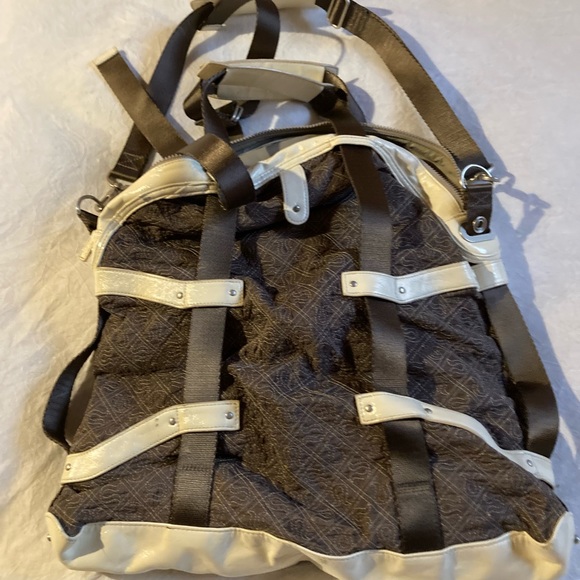 Lululemon Sporty Bag - Picture 4 of 6